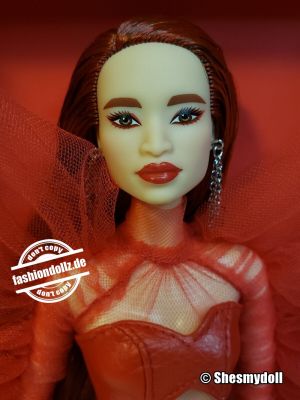 2020 Chromatic Couture Barbie, red #GHT70