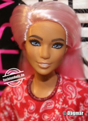 2020 Fashionistas #151 Barbie GHW65