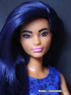 2020 Fashionistas Barbie #143   GHW57
