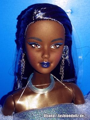 2020 Paris Convention Doll - Chromatic Couture Barbie, blue GHT71