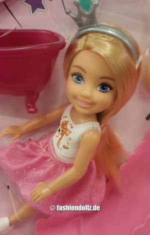 2020 Barbie: Princess Adventure -   Pet Castle Chelsea GML73