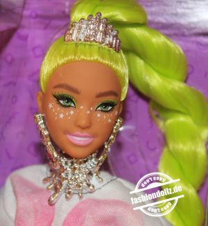 2021 Barbie Extra No. 11 #HDJ44 