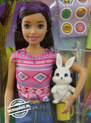 2021 Barbie: It Takes Two - Camping Playset Skipper #HDF71