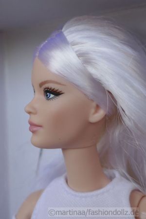 2021 Barbie Looks GXB28, Model #6