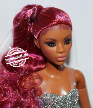 2021 Barbie Looks              HCB77, Model #7 (Tamika)