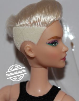 2021 Barbie Looks      HCB78, Model #9 (Andra)