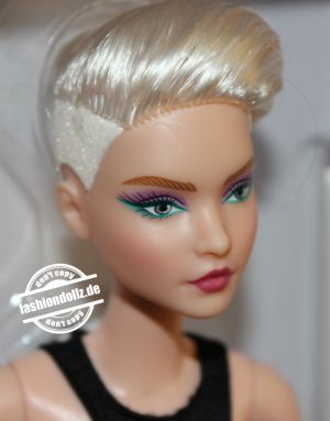 2021 Barbie Looks       HCB78, Model #9 (Andra)