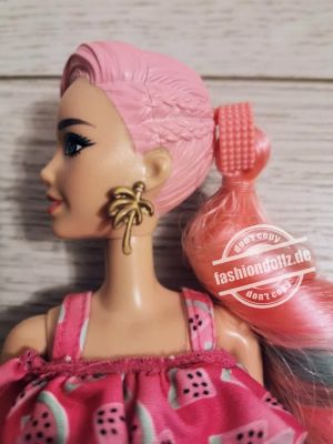 2021 Color Reveal Watermelon Barbie Set   GTN19
