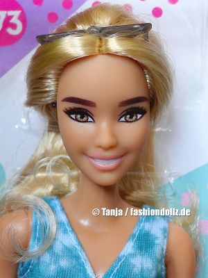 2021 Fashionistas #173 Barbie  GRB65