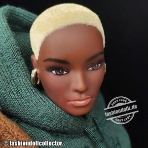 2021 Kith Barbie FXF28