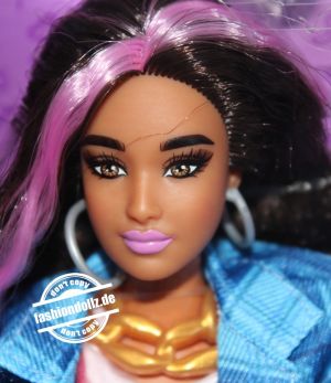 2022 Barbie Extra No. 13    #HDJ46