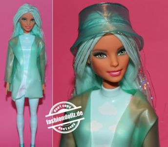 2022 Color Reveal Sunshine & Sprinkles Barbie #5  HCC57