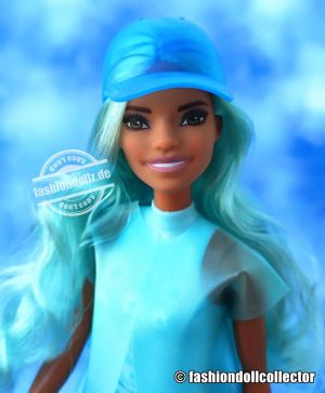 2022 Color Reveal Wave 10 Sunshine & Sprinkles Barbie #2   HCC57