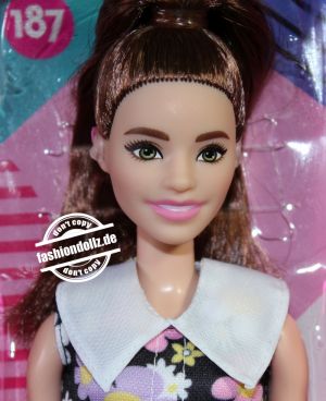 2022 Fashionistas Barbie #187 HBV19