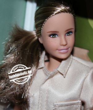 2022 Jane Goodal Barbie - Inspiring Women Series #       HCB83