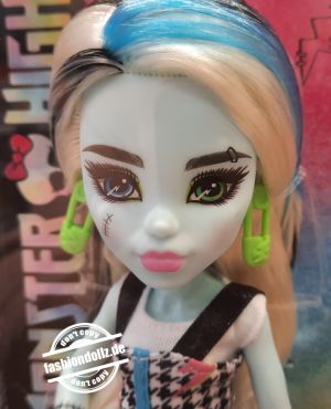 2023 Monster High - Frankie Stein - Basic DOll #HKY76