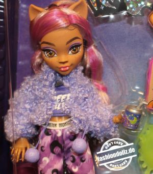2022 Monster High - Creepover Party - Clawdeen Wolf