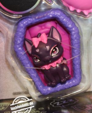 2022 Monster High - Creepover Party - Draculaura 