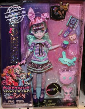 2022 Monster High - Creepover Party - Twyla # HLP87 