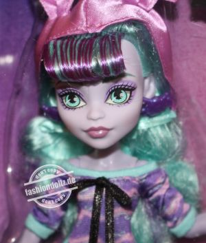 2022 Monster High - Creepover Party - Twyla #HLP87  
