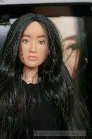 2022 Vera Wang Barbie #GXL12__