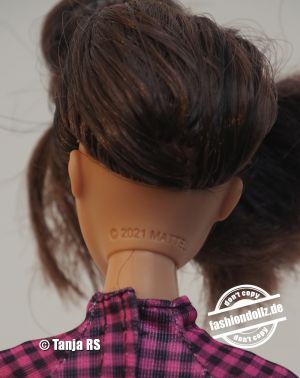 2022 Fashionistas Barbie #188   HBV20