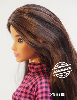 2022 Fashionistas Barbie #188     HBV20