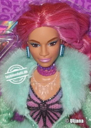 2023 Barbie Extra No. 21      #HNP87