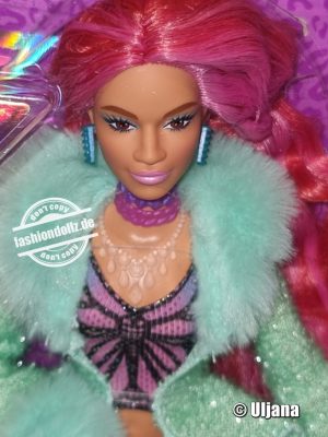 2023 Barbie Extra No. 21    #HNP87