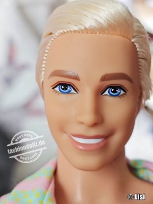 2023 Barbie The Movie - Ken Beach Set   #HPJ97