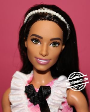 2023 Fashionistas #209 Barbie    HJT06