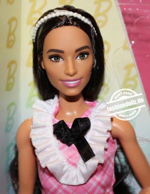 2023 Fashionistas #209 Barbie      HJT06