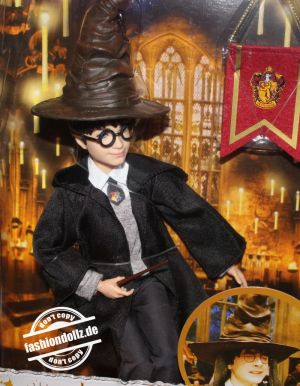 2023 Harry Potter with the sorting hat #HND78