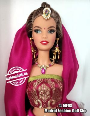 2023 MFDS - Bollywood Nights in Madrid Convention Barbie