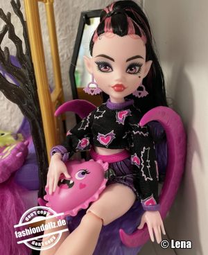 2023 Monster High - Creepover Party Bedroom Draculaura & Clawdeen Playset #HPW80