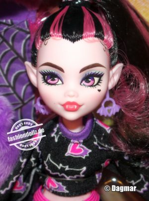 2023 Monster High - Creepover Party Bedroom Draculaura & Clawdeen Playset #  HPW80
