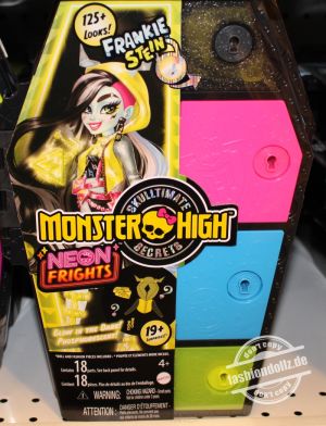 2023 Monster High - Skulltimate Secrets Neon Frights Frankie Stein #HNF79