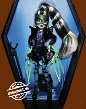 2023 Monster High Haunt Couture - Midnight Runway Frankie Stein #      HKY81