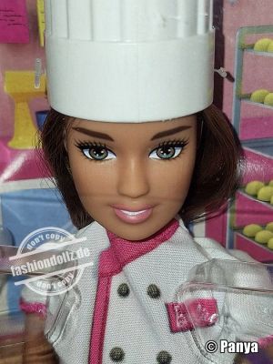 2023 Pastry Chef Barbie #HKT67