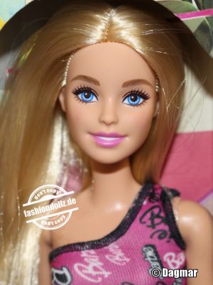 2023 Standard Fashion Barbie #HRH07