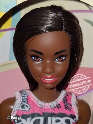 2023 Standard Fashion Barbie #HRH08