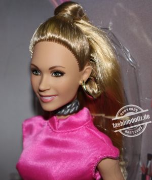 2023 Ted Lasso - Keely Jones Barbie #HJW92     