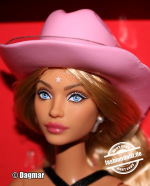 2024 Barbie RBD Dolls, Mia #HXJ69 
