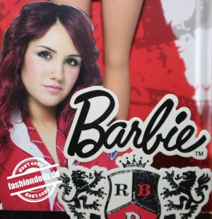 2024 Rebelde Barbie - Roberta      #HXJ71