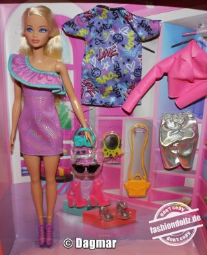 2025 Barbie Fashion Doll Giftset  # HYT61