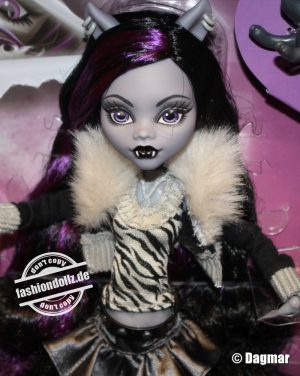 2025 Monster High - Reel Drama Clawdeen Wolf   #HKN28