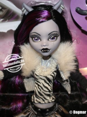 2025 Monster High - Reel Drama Clawdeen Wolf      #HKN28