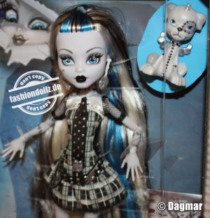 2025 Monster High - Reel Drama Frankie Stein    #HKN29