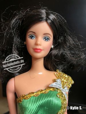 2001 Modern Filipna Barbie #48756 Richwell Philippines