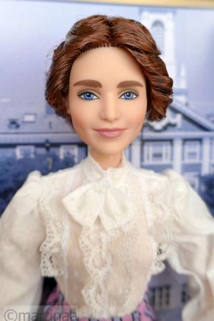 2021 Barbie Inspiring Women - Helen Adams Keller                GTJ78